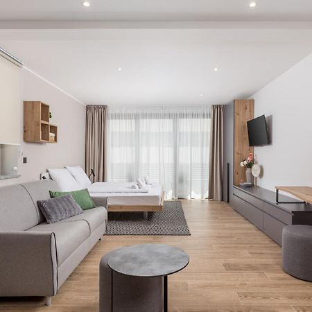 Belinda Apartments With Balcony & Private Parking Opatija Bagian luar foto