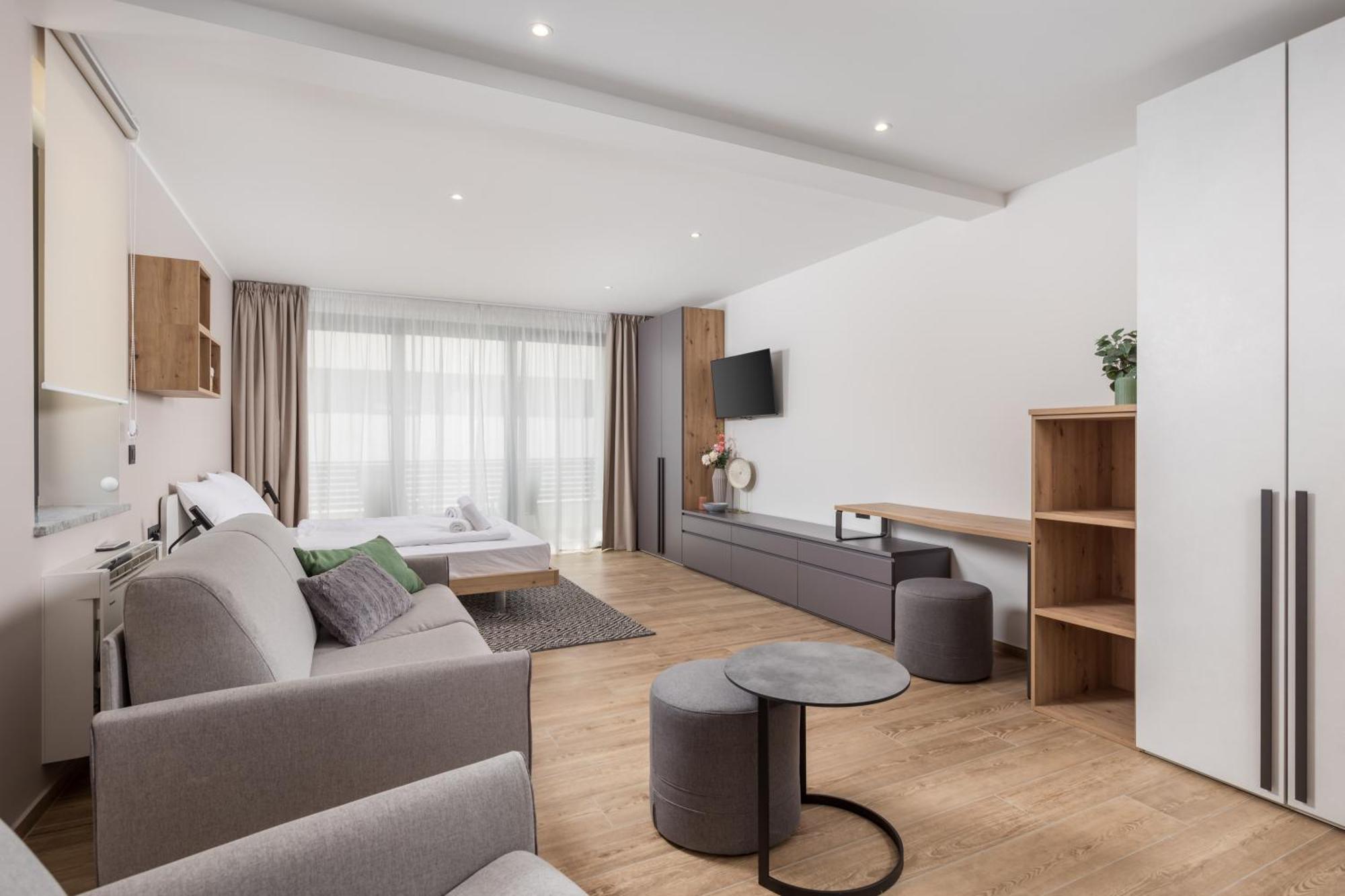 Belinda Apartments With Balcony & Private Parking Opatija Bagian luar foto