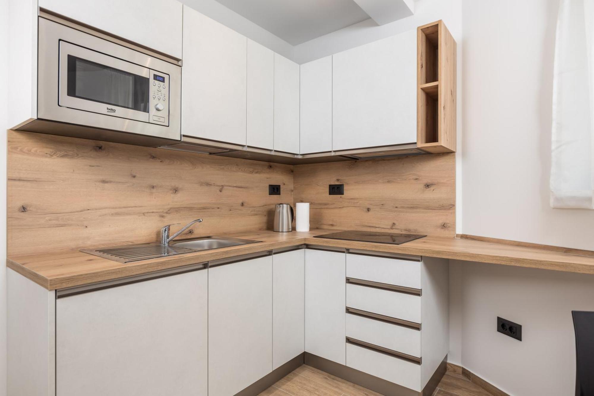 Belinda Apartments With Balcony & Private Parking Opatija Bagian luar foto
