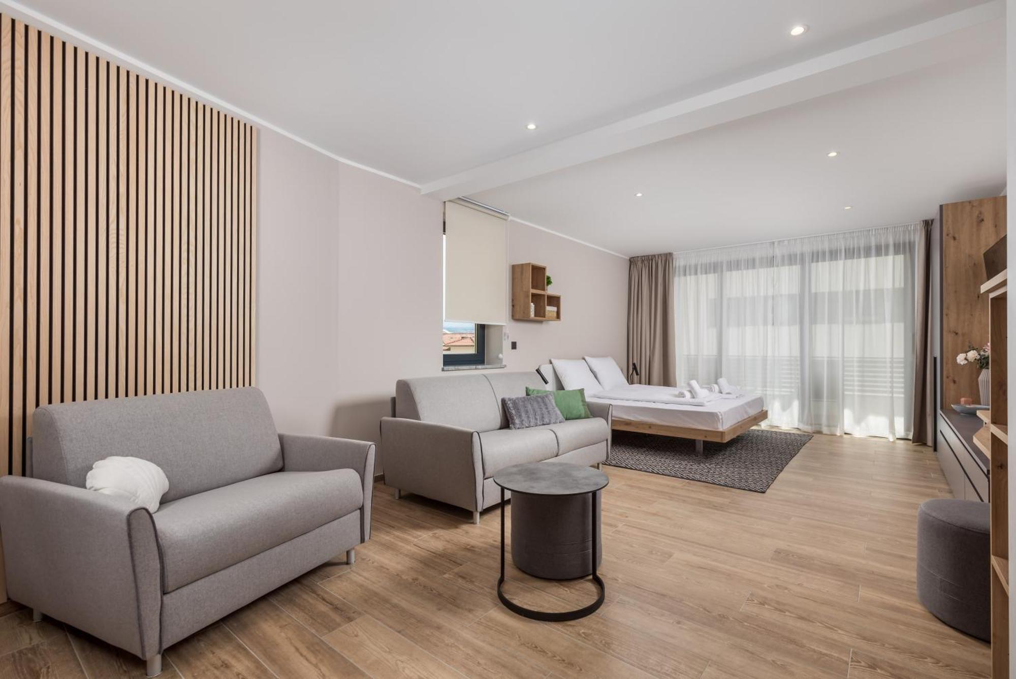 Belinda Apartments With Balcony & Private Parking Opatija Bagian luar foto