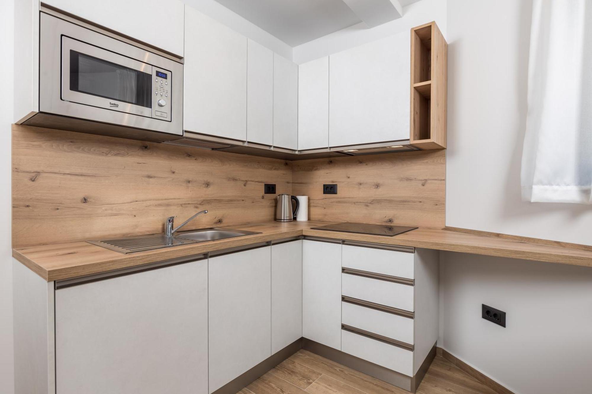 Belinda Apartments With Balcony & Private Parking Opatija Bagian luar foto