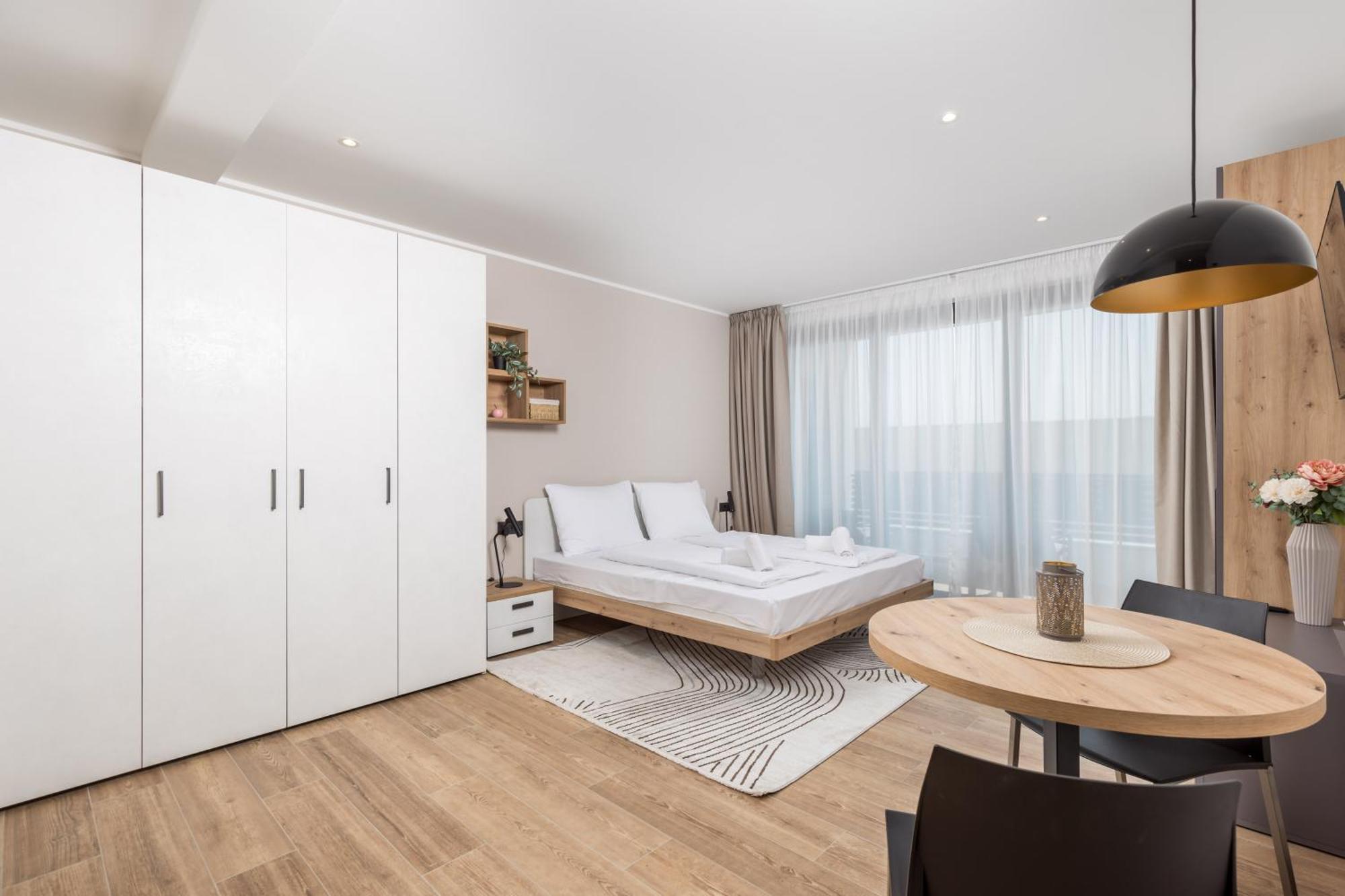 Belinda Apartments With Balcony & Private Parking Opatija Bagian luar foto