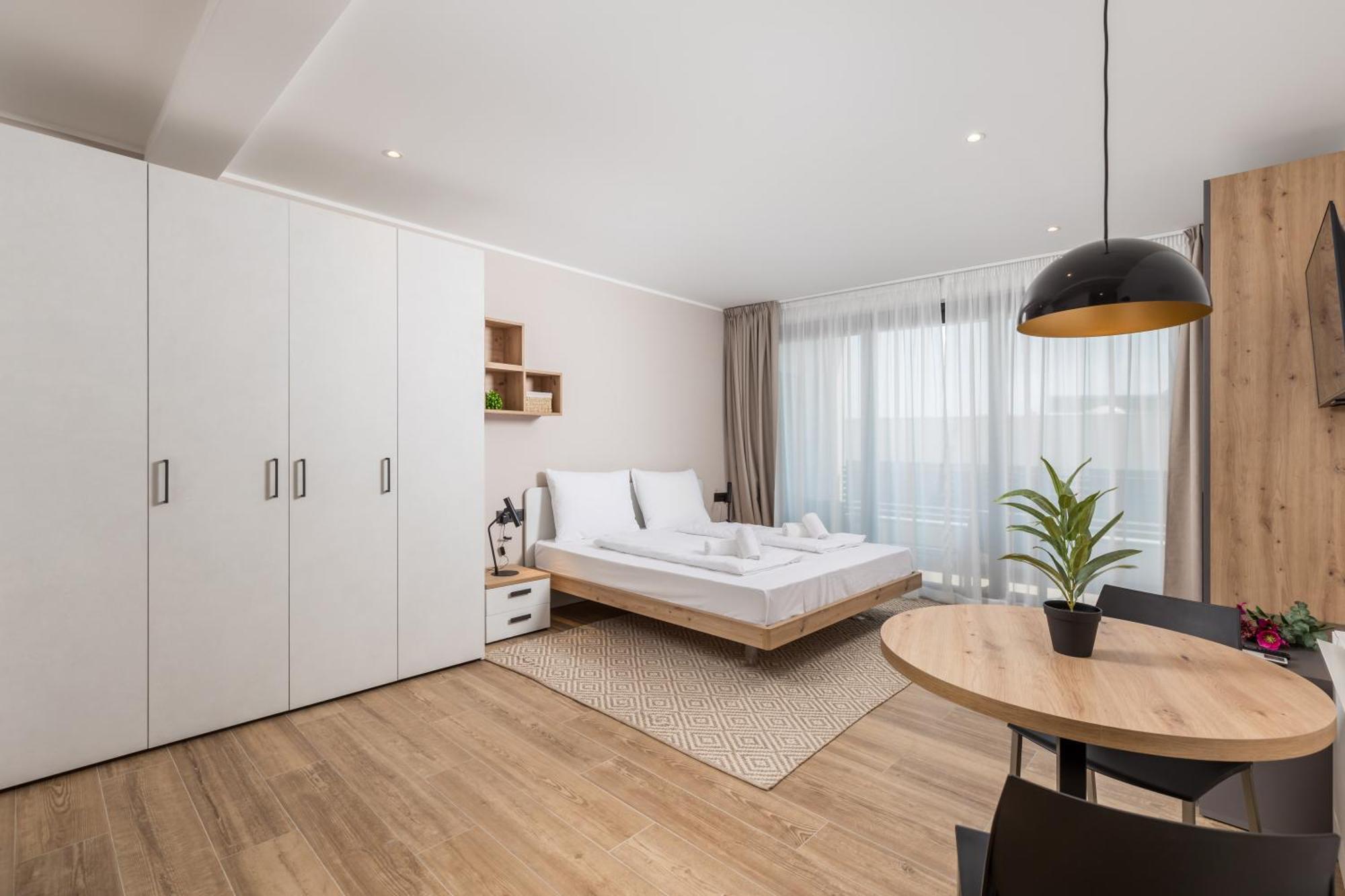 Belinda Apartments With Balcony & Private Parking Opatija Bagian luar foto
