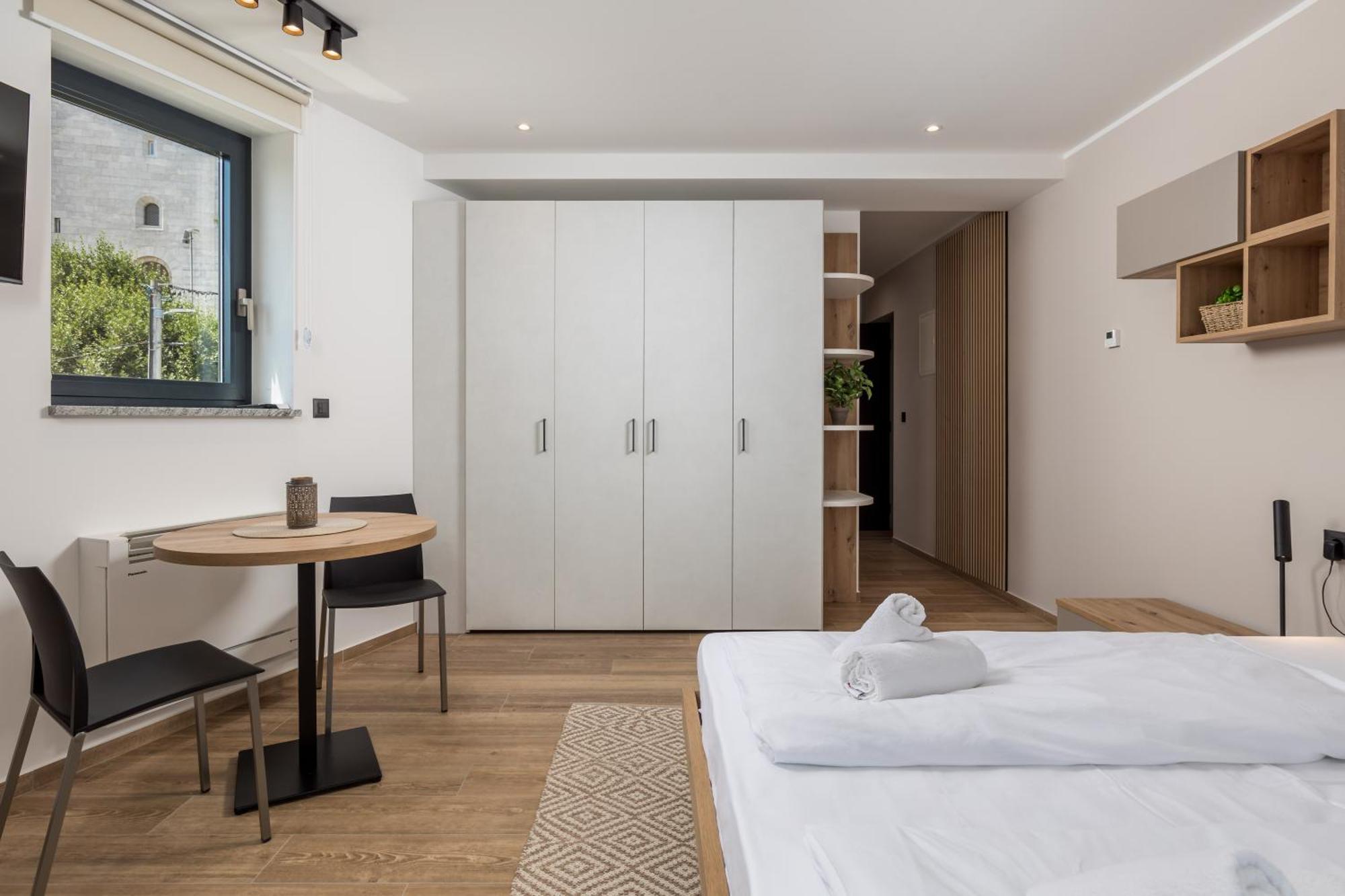 Belinda Apartments With Balcony & Private Parking Opatija Bagian luar foto